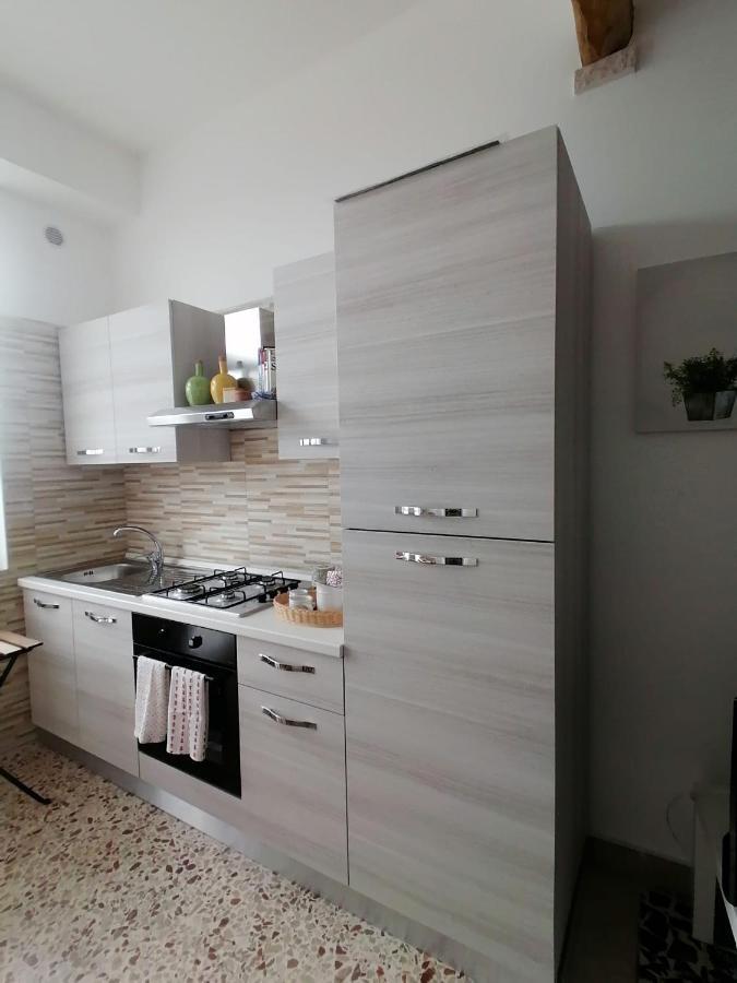Anna Holiday Home Giardini-Naxos Buitenkant foto
