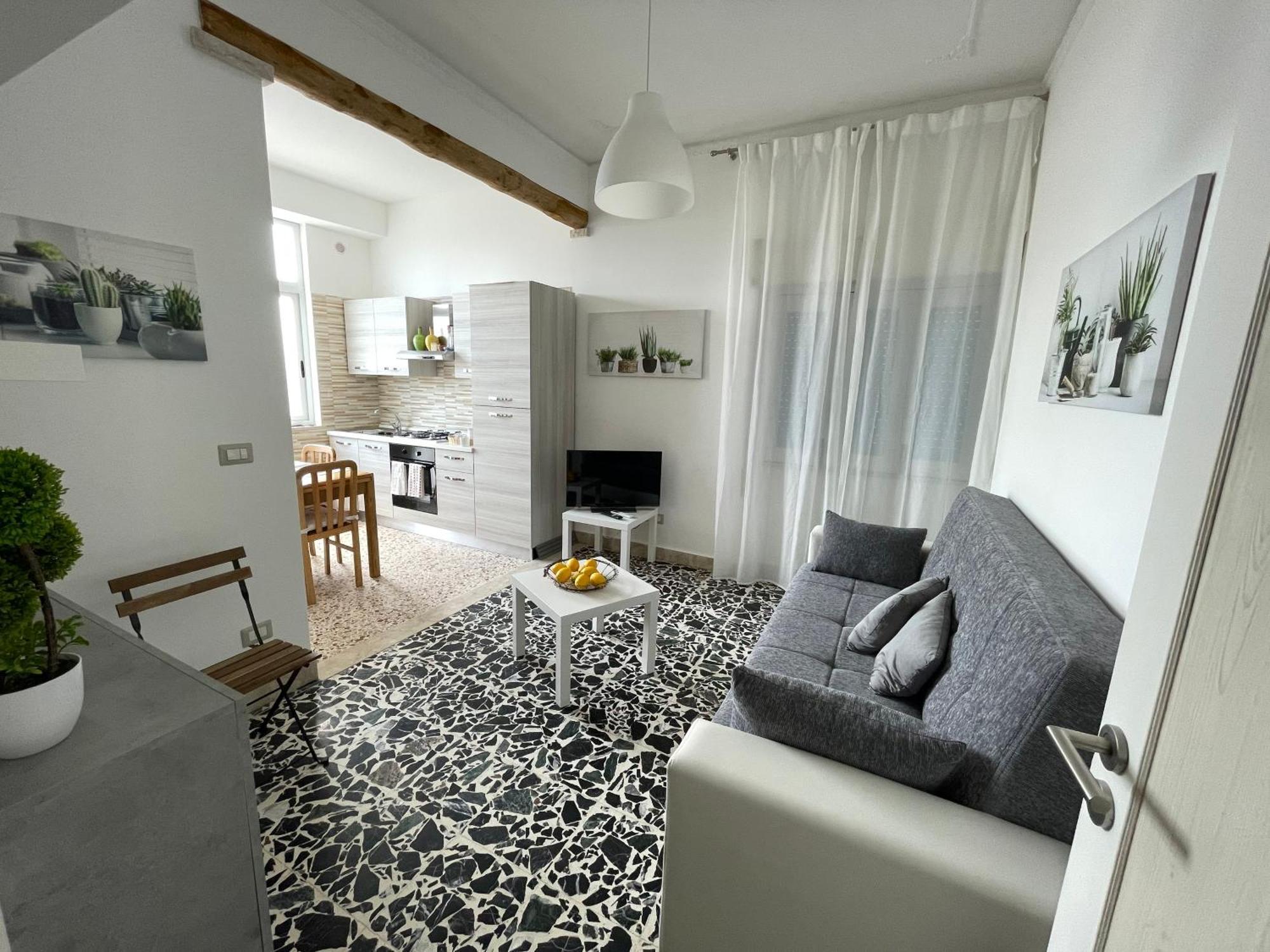 Anna Holiday Home Giardini-Naxos Buitenkant foto