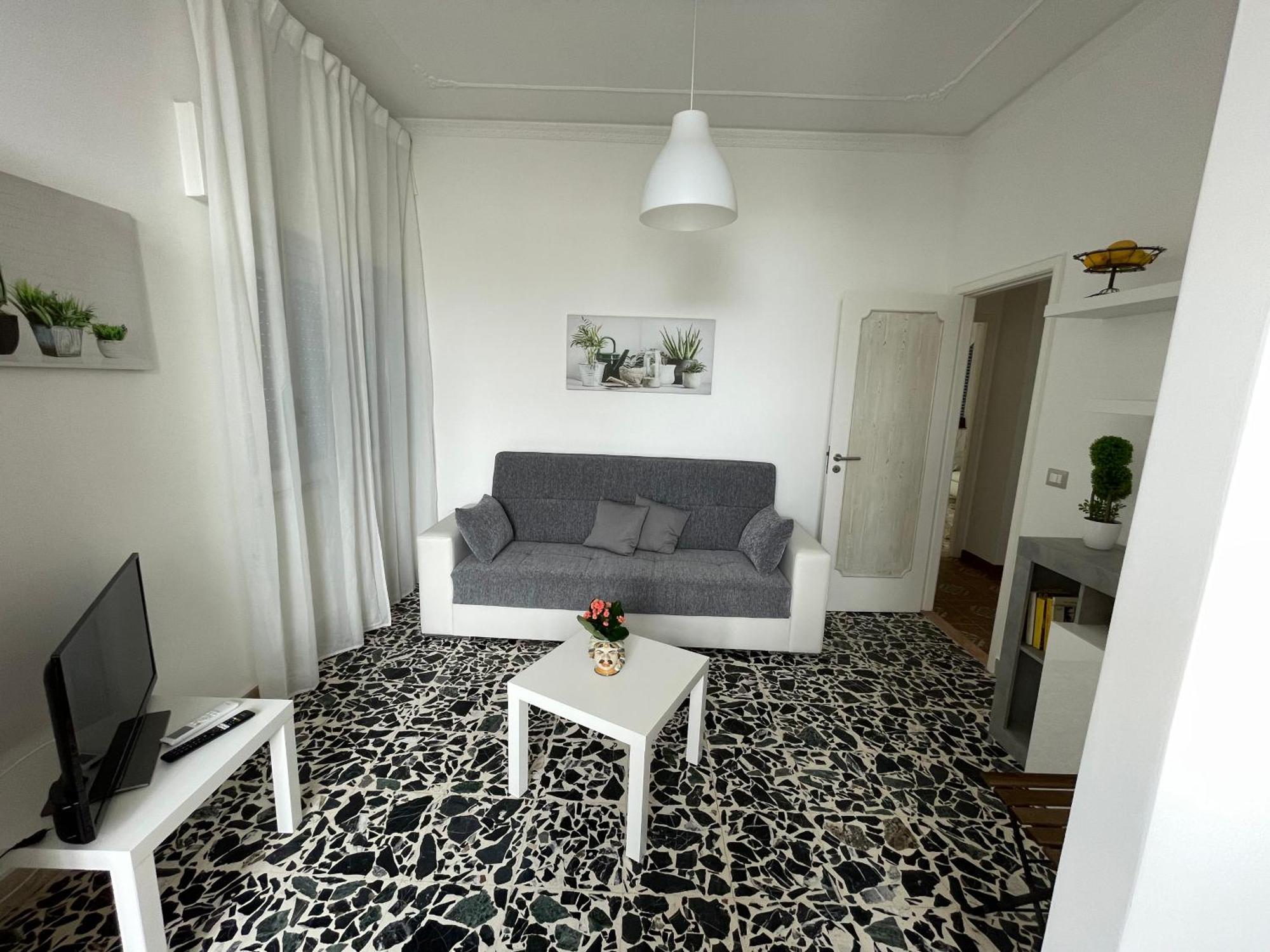 Anna Holiday Home Giardini-Naxos Buitenkant foto